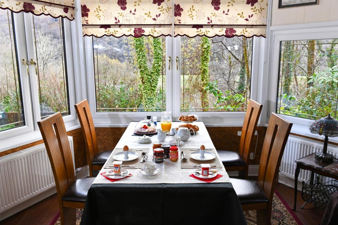 Cilbrwyn Bed & Breakfast Суонзи Екстериор снимка