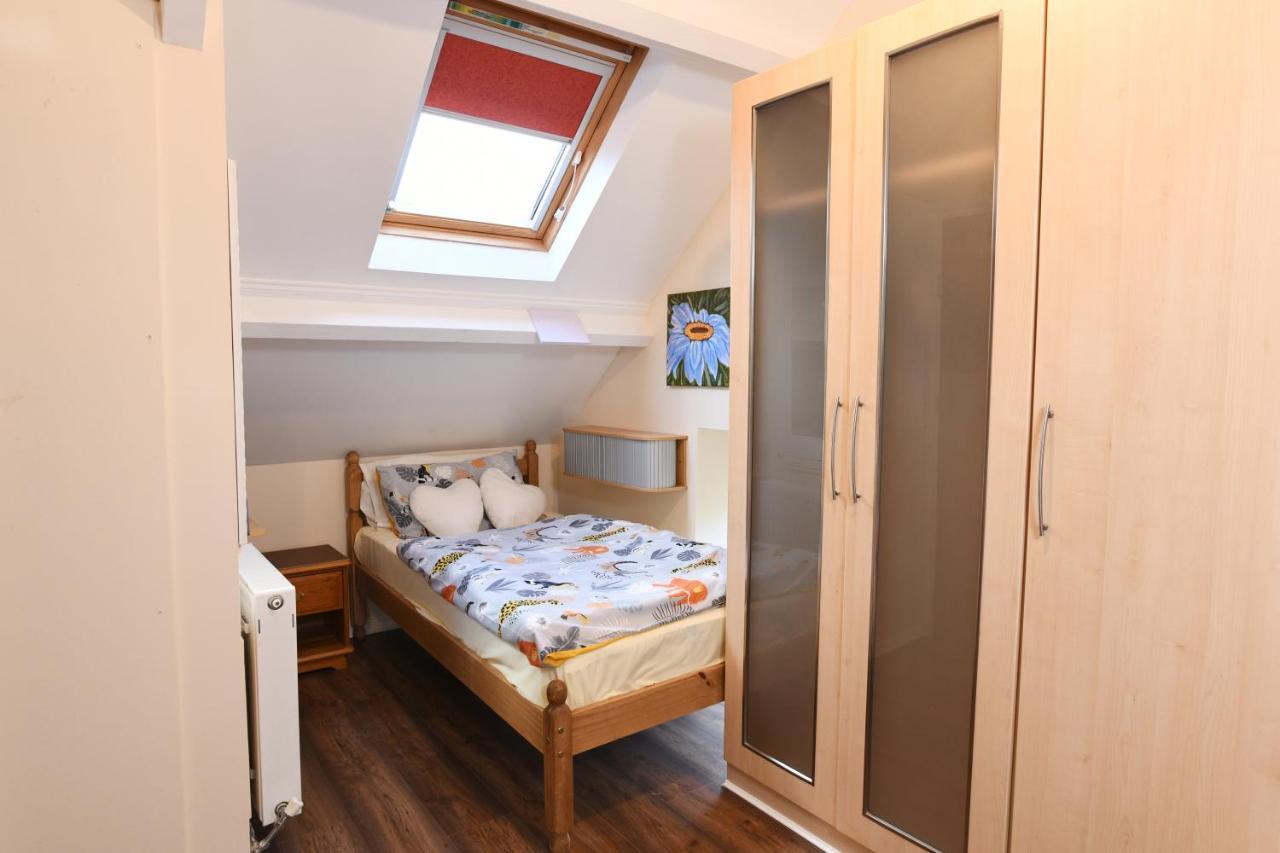 Cilbrwyn Bed & Breakfast Суонзи Екстериор снимка